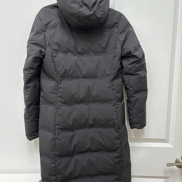 Patagonia women’s winter jacket - great condition, size xs - Picture 3 of 5